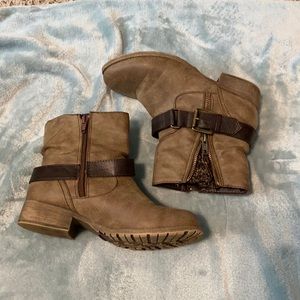 Ankle boots